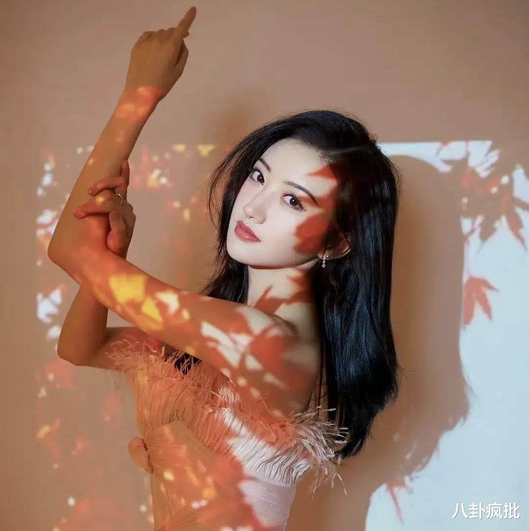 汪小菲|闰土不厚道？黄渤抬轿王一博？大S报复汪小菲？景甜被封杀？吴宣仪资源拉胯？