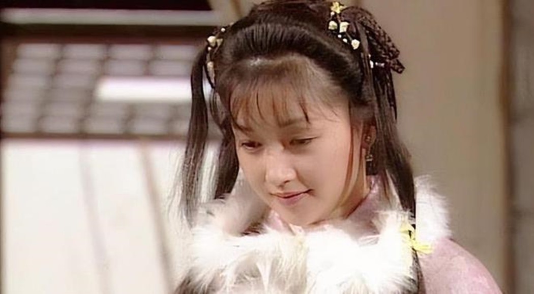 经典|别再吹捧“巴掌脸”了！15位“胖脸”也好看的女星，个个美得耀眼