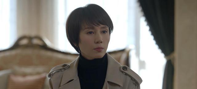 袁泉|《玫瑰之战》上映3天，收视率仅排第八，这锅或许可以甩给袁泉！