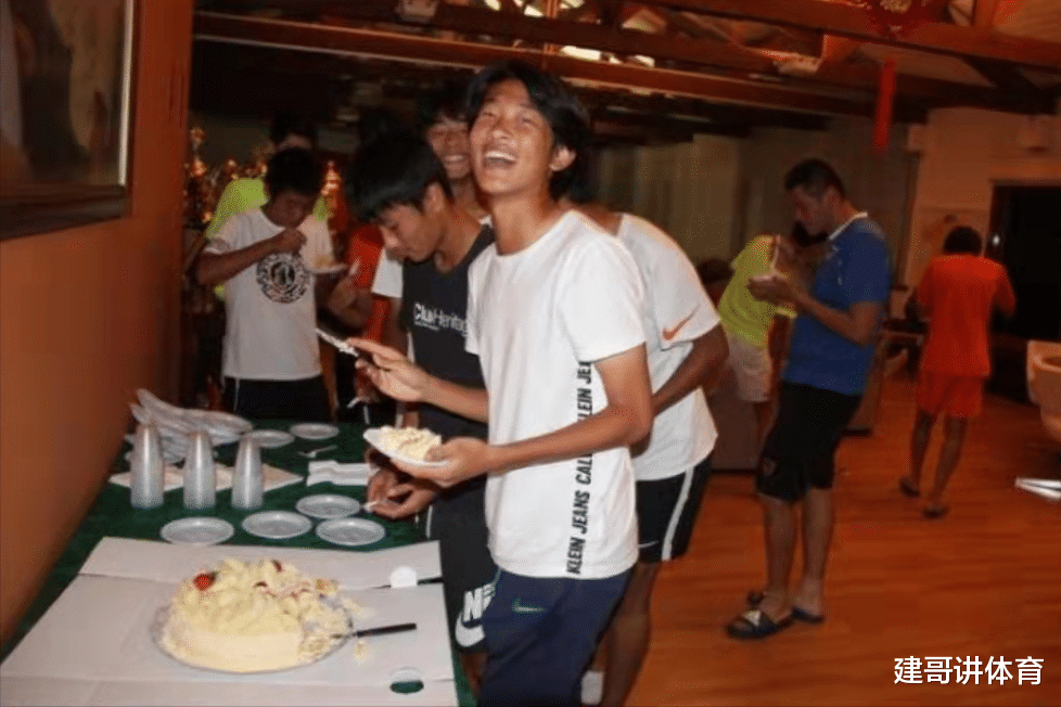 泰山队|不差后腰！石炎队友，鲁能后腰加盟武汉三镇，他是第3位离队后腰