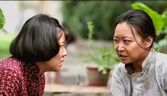 父母爱情|《父母爱情》中,老丁恋爱两次失败,选择德华是男性的渴望决定的