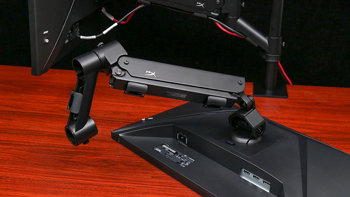 极度未知(HyperX) Armada星舰系列电竞显示器评测:独立支架臂