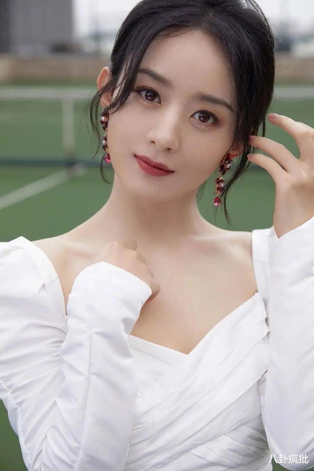 李维嘉|李维嘉再暴瘦？赵丽颖热巴抬咖？女汉子不代Y？鞠婧祎被限流？蓝盈莹资源咖？