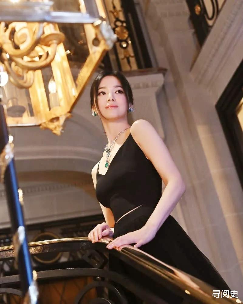 宋慧乔|宋慧乔穿公主装！皇冠耳环项链75元