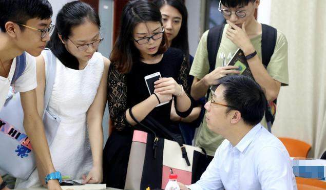 |又一铁饭碗迎来扩招,中国烟草待遇丰厚,这几类大学生能优先上岸