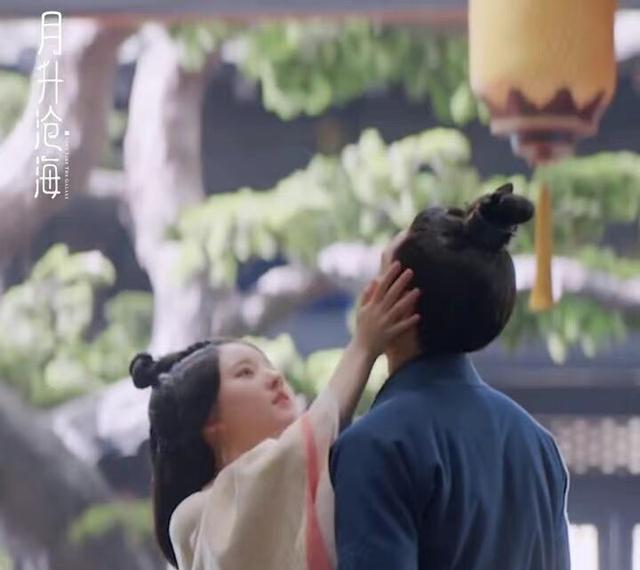 林依晨|真香！吴磊喊赵露思小孩，两人《月生沧海》体型差呈现满满反差萌