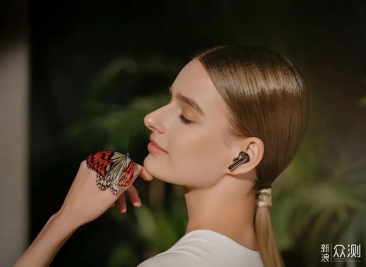 苹果|方寸不改，天地不同｜智能耳戴设备寻求新赛道