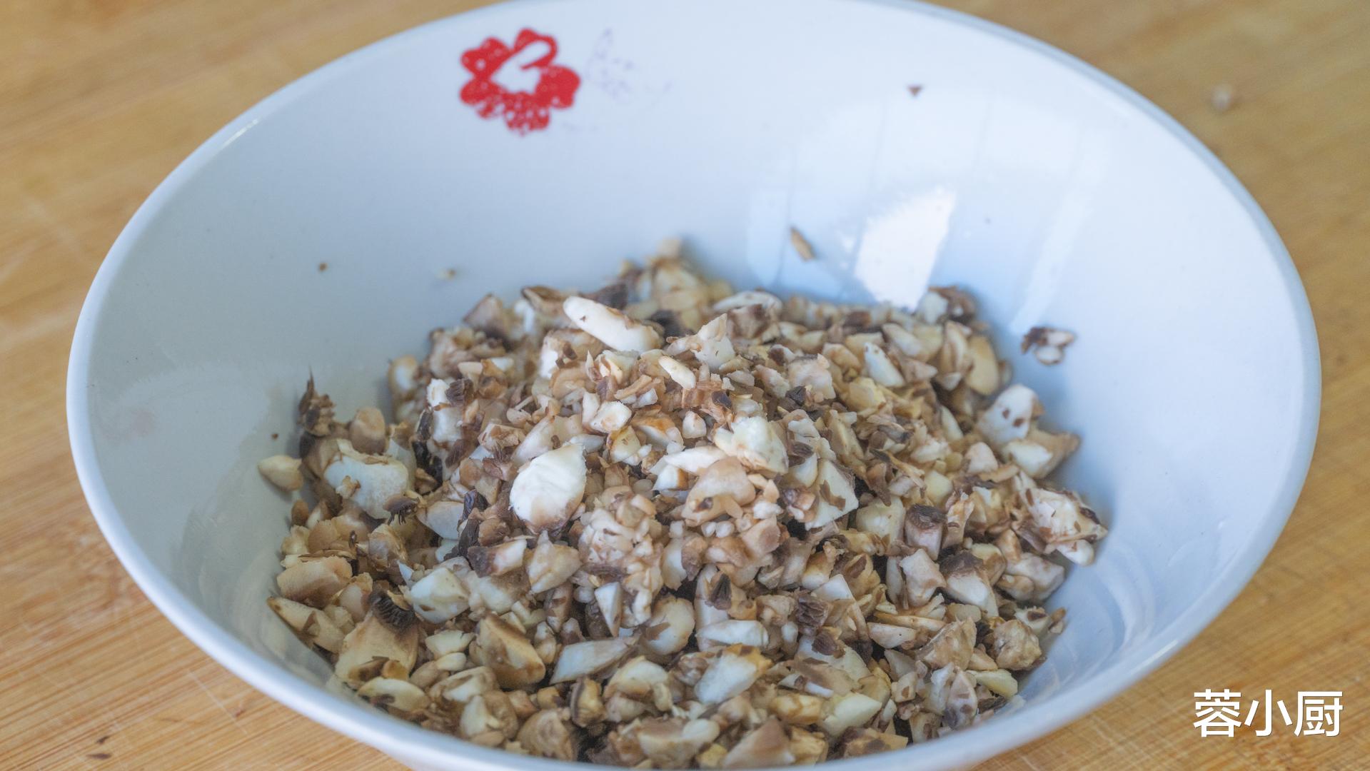 补钙要趁早，这5种食物不能少！每天换着吃，骨骼强健，腿脚有劲