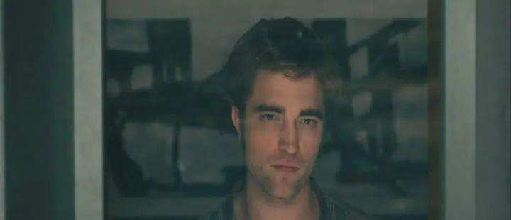 泰勒|帕丁森布鲁斯南狂飙演技!猝不及防悲情结尾最让人震撼