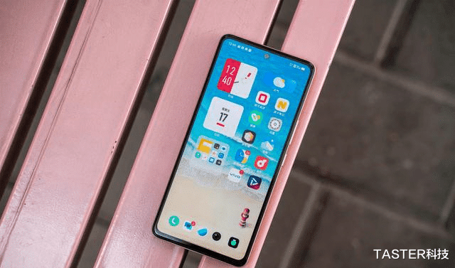 芯片|两个月直降400!独显芯片+高通888+66W!旗舰配置沦为中端机价格