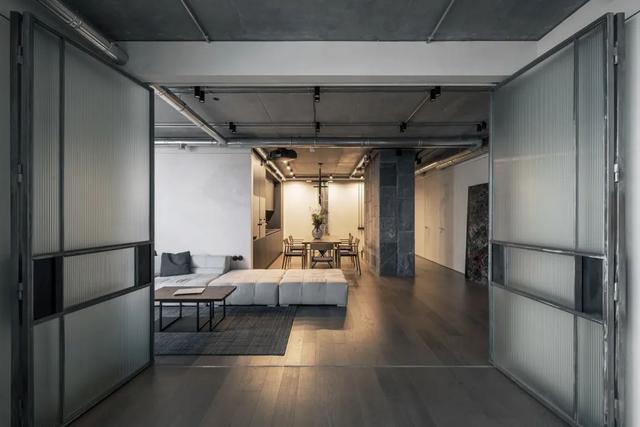 100㎡简约工业风,粗犷朴素的高级灰,这样设计很美