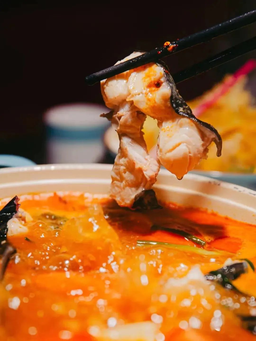 贵州|机票低至¥200,比九寨更惊艳,这座夏日23度的中国凉都,嗜酸又爱辣!