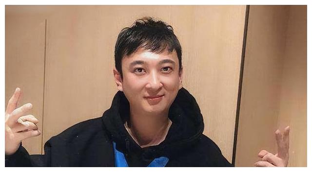 王思聪|万达公子王思聪：怒怼汪小菲专业坑爹第一人，家教严不找女星