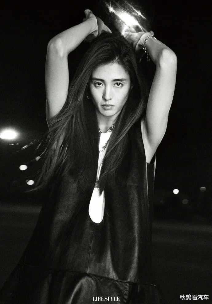 运动员|她一杀来，娱乐圈大花们都不好过了