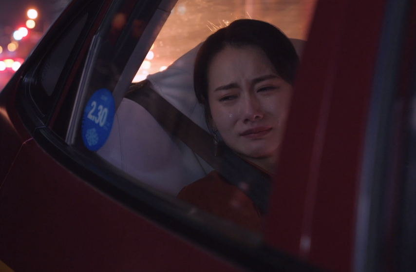 |欢迎光临:月工资两万,连买包资格都没有,佟娜娜家庭地位太卑微