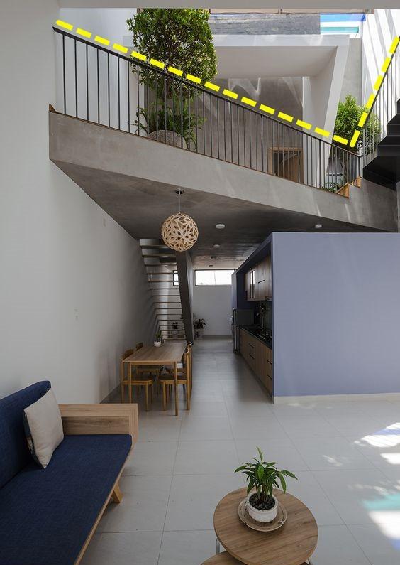 实不相瞒，挑空层四周悬空，安装玻璃护栏大气亮眼，别墅豪宅最爱