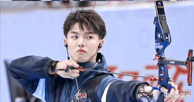 英年早婚|论颜值，他不输小鲜肉，只可惜英年早婚，不然早就成流量爱豆了