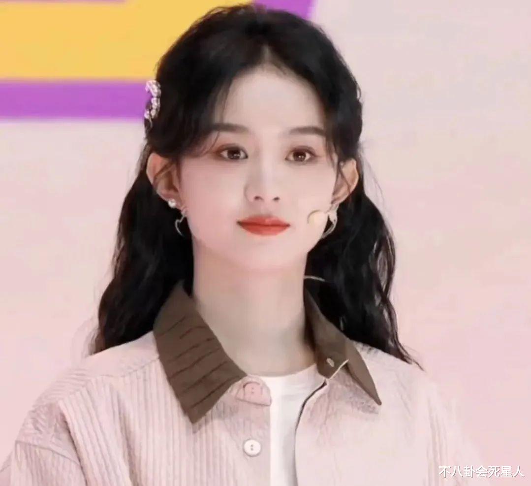 赵丽颖|五四青年节明星动态，王一博脸肿，赵丽颖嘴唇变厚被质疑做了医美