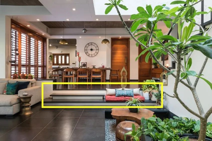 如果我有套复式别墅,楼梯下绝对不浪费,做下沉式茶室和水池有面子!