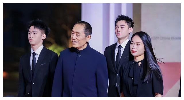 张艺谋：支持女儿和酒鬼丈夫离婚，回来爸养你，不能让女儿受委屈