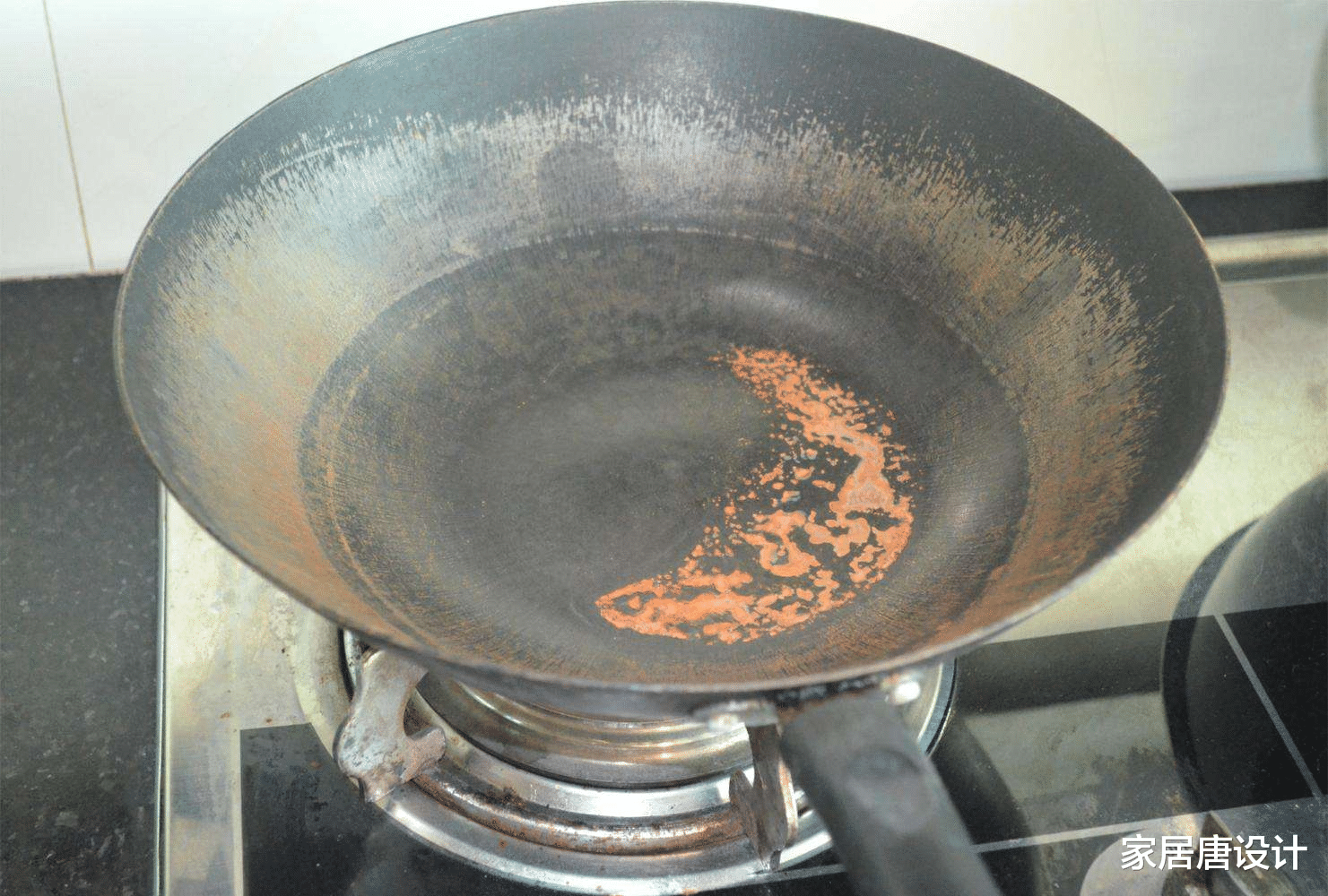 年底大清扫,要学会断舍离,厨房这“10样”尽早扔掉,家人少生病