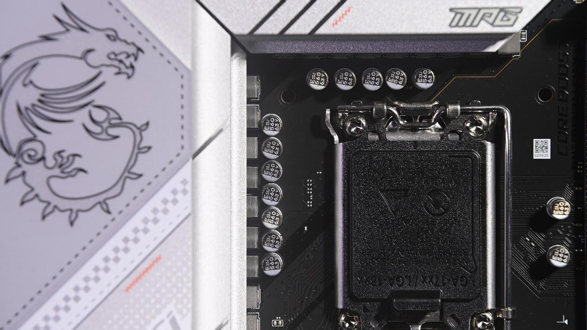 主板|换个主板性能提升8%？微星Z790刀锋开箱体验