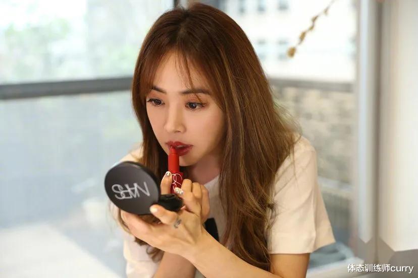 蔡依林|以前觉得她丑，现在感觉才是真女王，40岁身材如少女自律得可怕