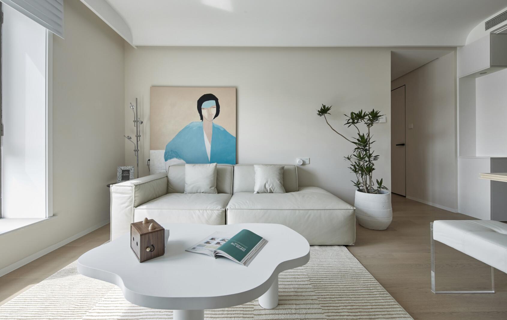 不到70㎡的户型，她却硬要“造”个玄关，完工后，收纳反而多一倍