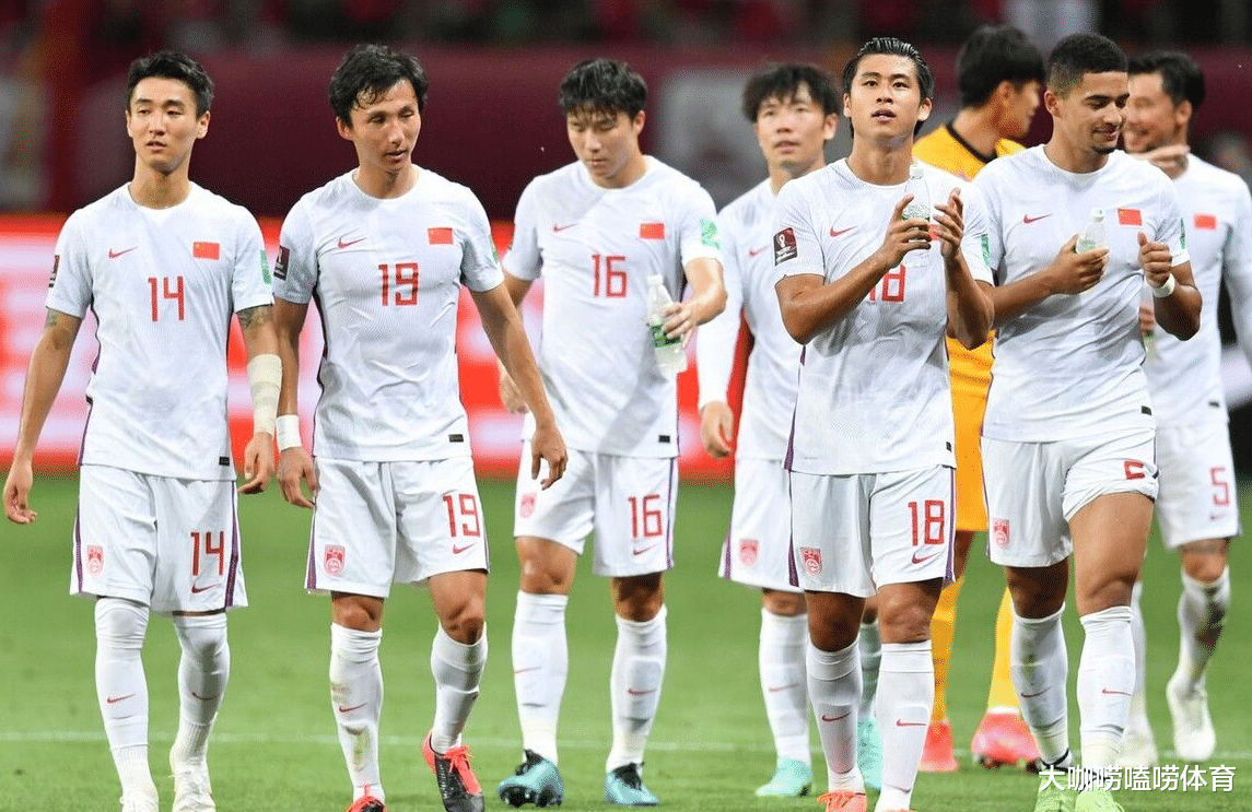 南野拓实|下落不明！1米92国足锋霸留洋消失1个月，却意外戳破中国足球谎言