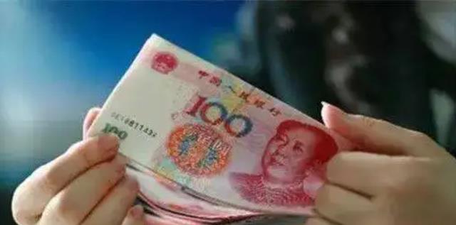 导致财富两极分化的原因，用学术理论来解释，应该怎么理解？