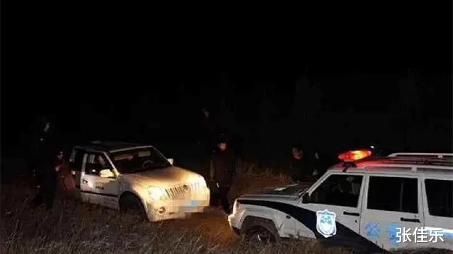 17年苏州运河夜夜有美女上船,警方锁定旧货船,破门后大受震撼
