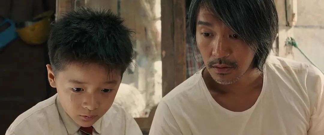 周星驰|上映仅4天，票房瀑布下滑，黄渤尽力了，除了周星驰没人玩得转？