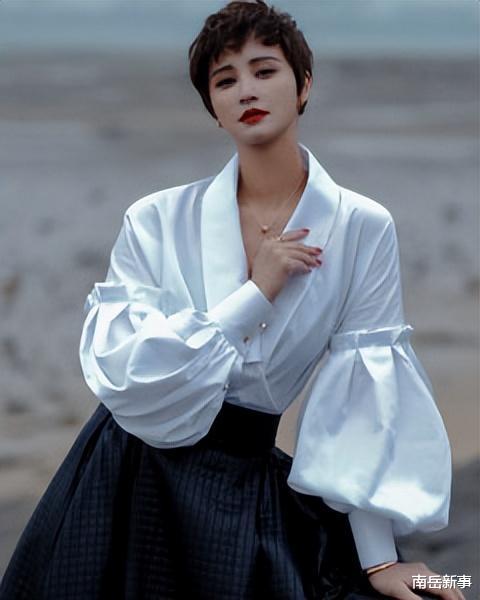 张歆艺|张歆艺：为好友当众手撕绿茶，拍戏“受伤”，袁弘怒斥工作人员