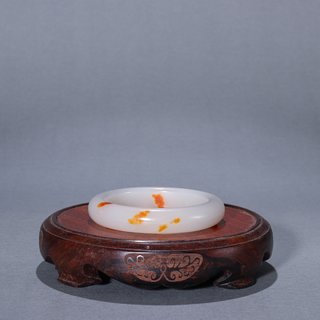 |回流 和田白玉带皮扁条手镯