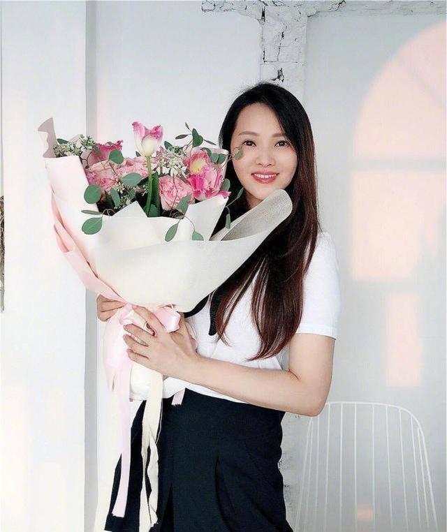 伊能静|伊能静：54岁还没活明白！太作，是因为内心缺乏安全感