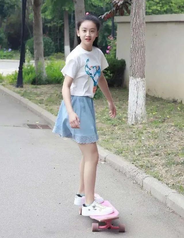 爸爸去哪儿|《爸爸去哪儿》10位孩子变化大：石头粗犷，Kimi最神秘，康康硬气