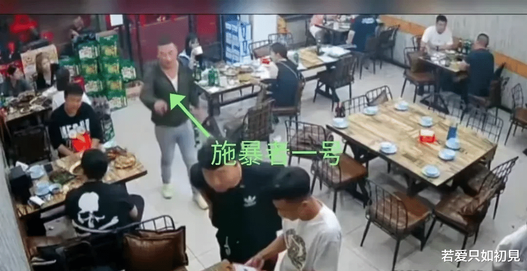 “你爸爸骚扰别人,还打人!”网传主谋陈某志的女儿在学校遭到同学排挤