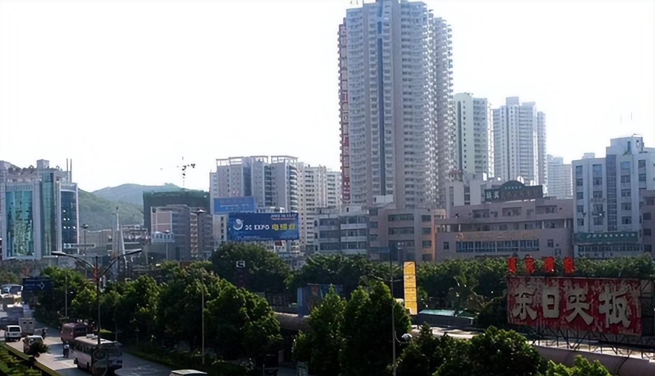 东莞|下一个深圳出现?马云在这投50亿,华为投100亿,刘强东砸下300亿