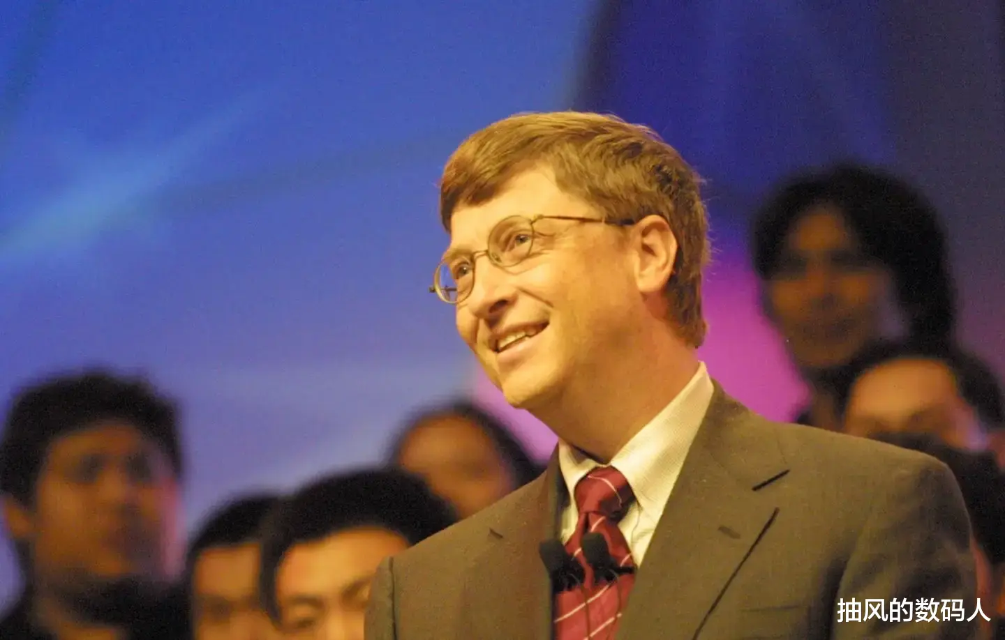 比尔·盖茨|比尔盖茨:这项技术的出现即将淘汰移动手机?