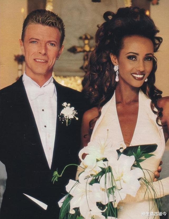 大卫·鲍威|大卫·鲍伊:承认双性恋,娶三婚最美黑人超模,女儿气质超凡脱俗