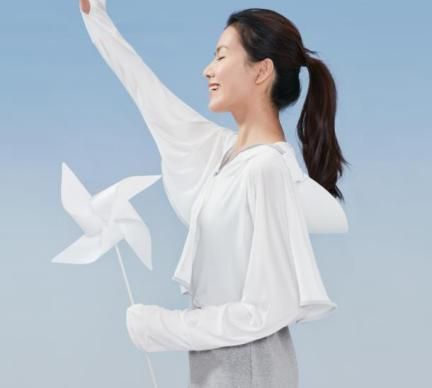 防晒衣 当防晒霜都无法抵挡紫外线时,你应该……