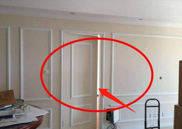 刚乔迁新家就被邻里笑话,称这16处装的离谱!没价值,还砸重金