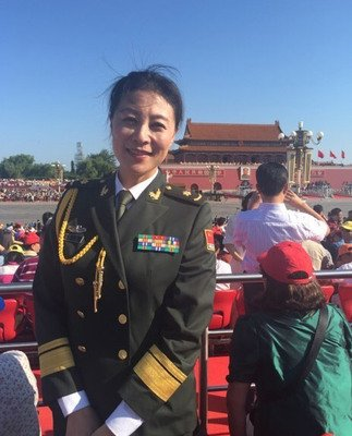 岳红|影后岳红：因春晚爆红，怀孕5个月被抛弃，离婚30年至今单身