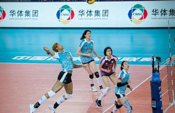 天津女排|天津女排拼了，王宝泉力造新局面，第5号主攻就位，姚迪被取代