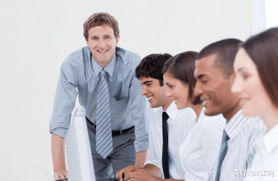 |在职场，跟同事和上司相处应该注意哪些事情？