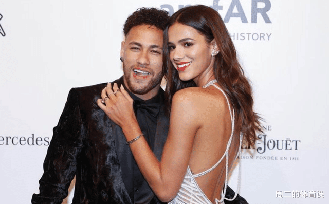 內(nèi)馬爾|內(nèi)馬爾“新戀情”曝光！與前任女友同名，兒子還是前女友閨蜜生的