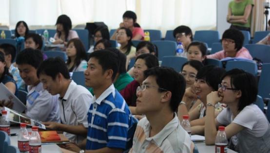 求职|公司拒绝交大博士生求职,“第一学历”引热议,还有必要升学吗