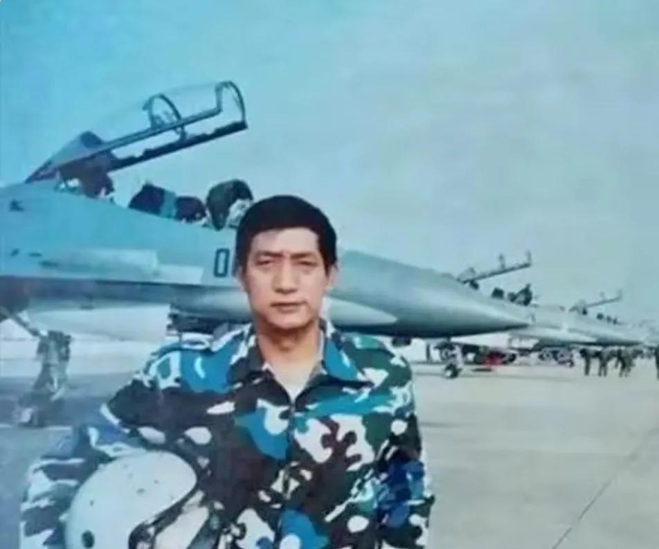 1998年不明空情事件:空军载弹追击UFO,飞行员曾请示是否开火