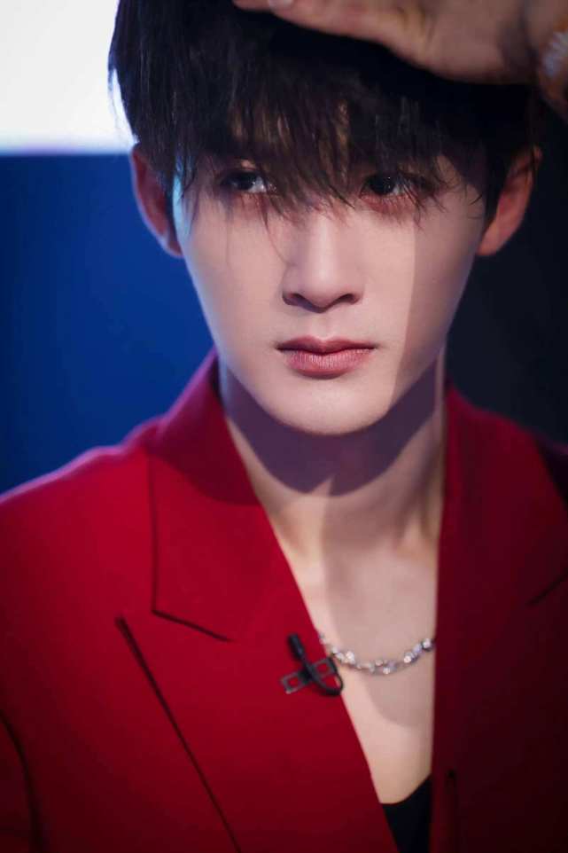 檀健次|十年沉浮檀健次，曾被大腕断言火不了，现今靠演技成功走红。