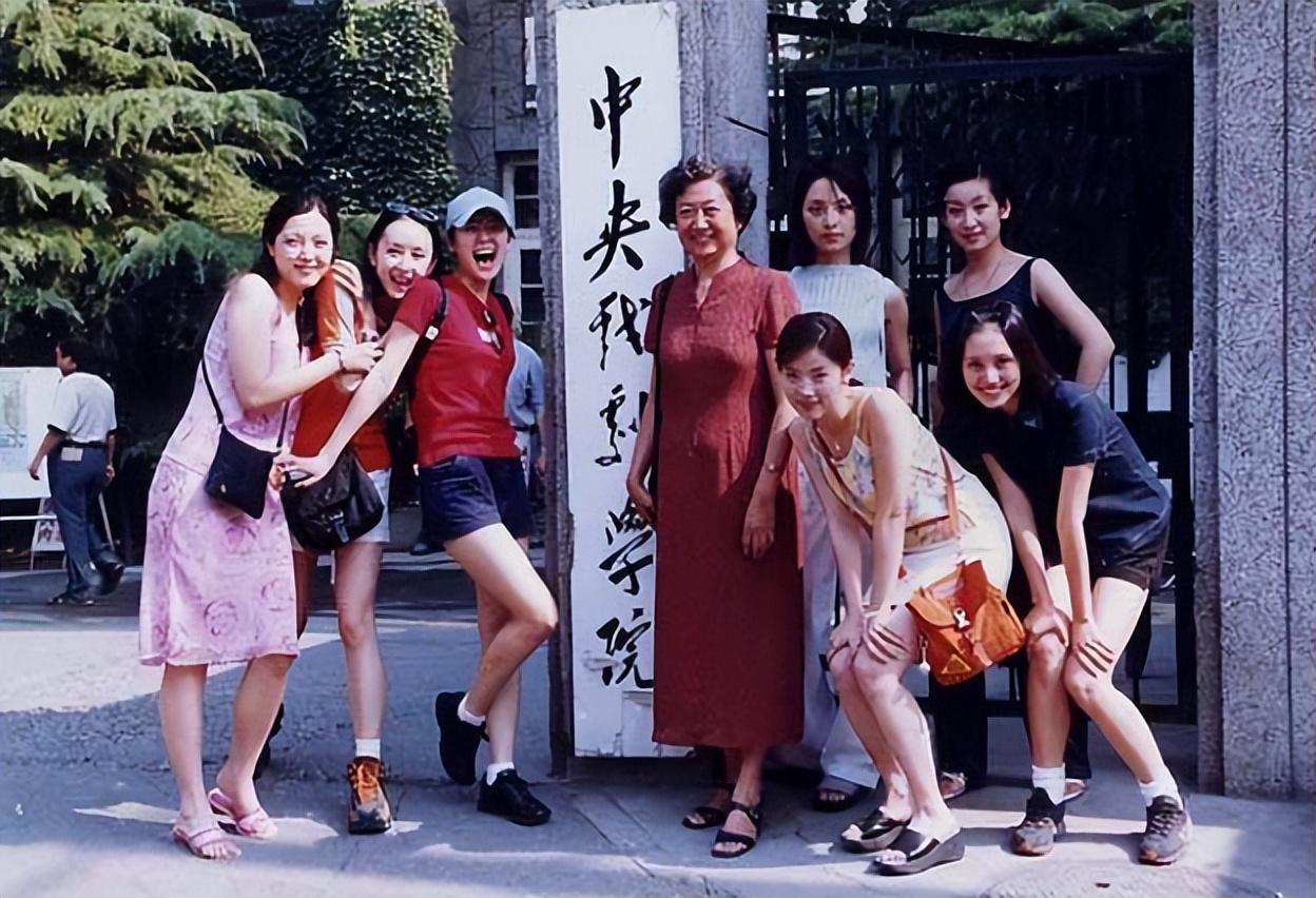 校花|中戏最美的十大校花,唐嫣未入前五,章子怡屈居第三